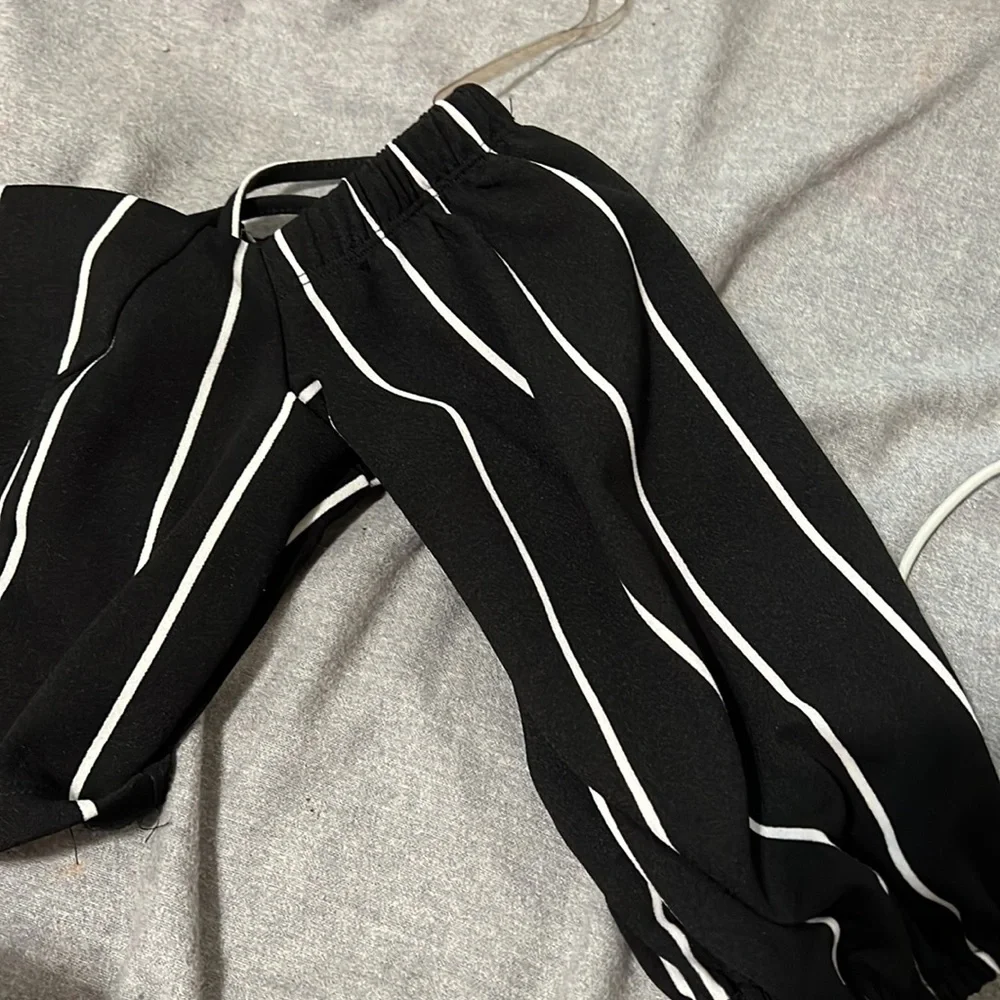 Crop Top - Picture 2 of 2